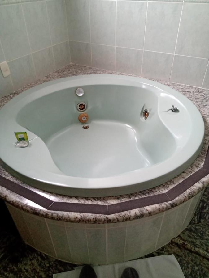 Deluxe Suite Spa Bath