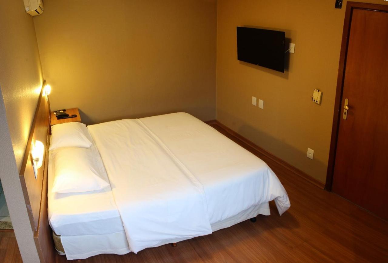 Quarto Superior com 2 Camas de Solteiro