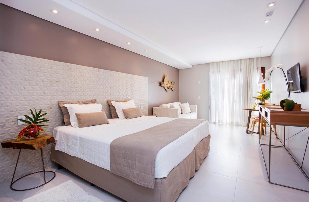 Deluxe room with king size bed,1082863363:JPEG