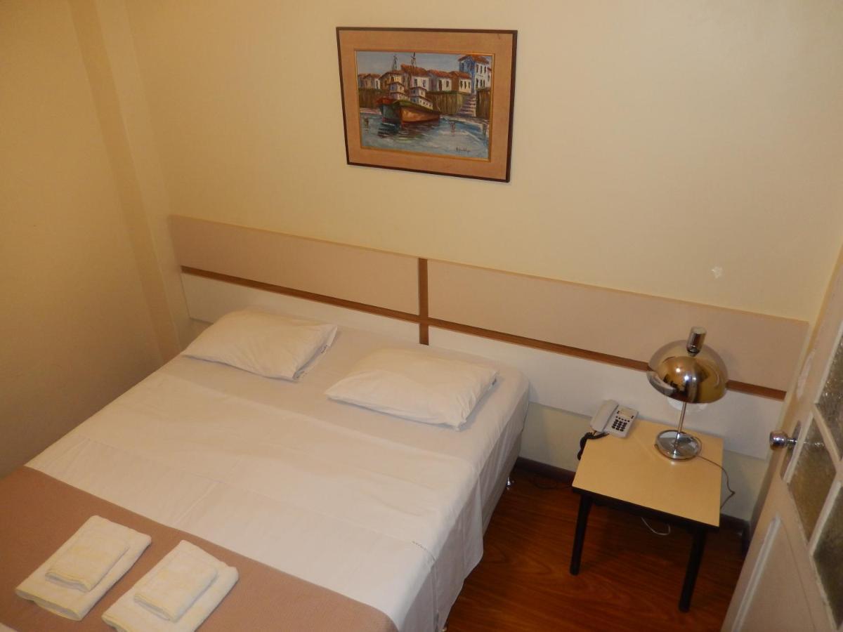 Standard Suite,1094405898:JPEG