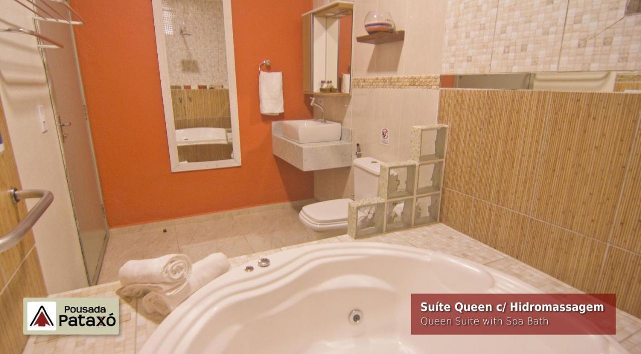 Queen Suite with Spa Bath