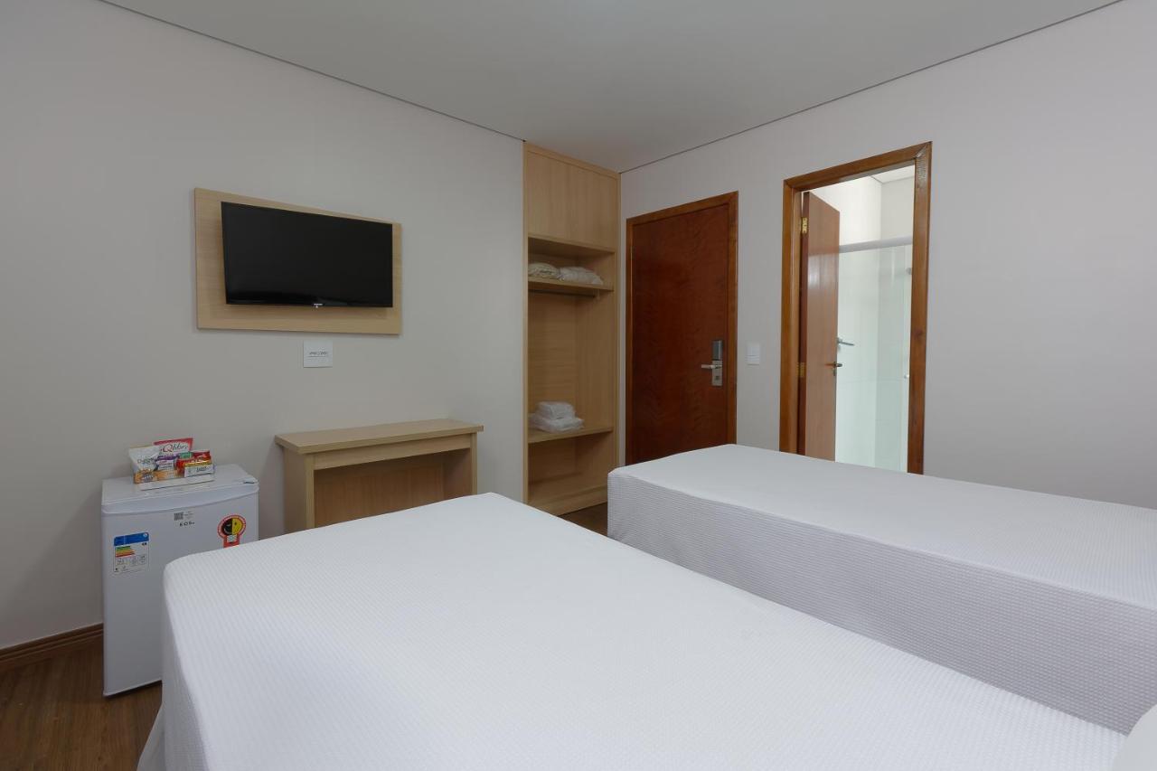 Large Twin Room,1111843002:JPEG