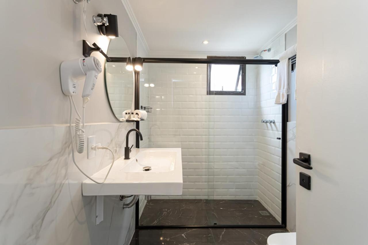 Premium Suite,1177541731:JPEG