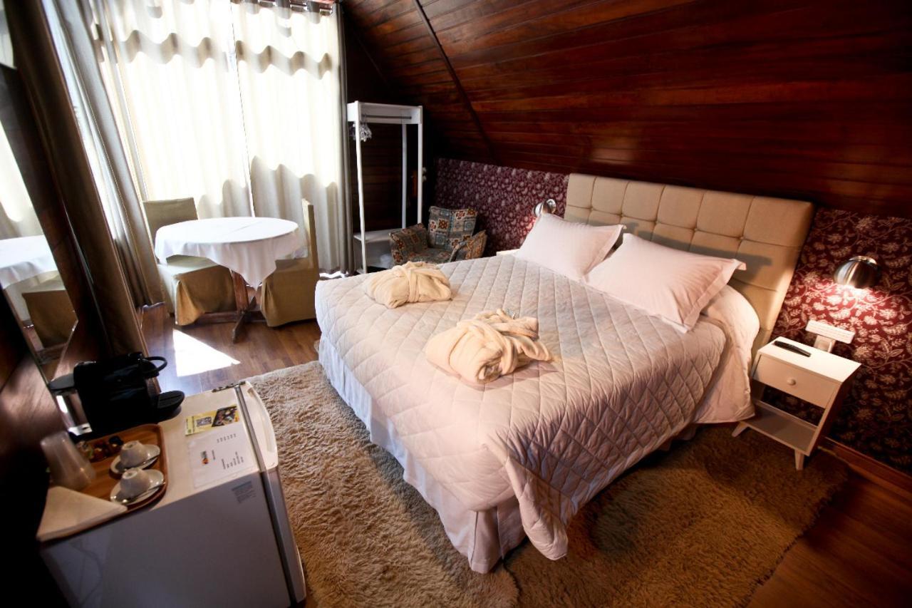 One-Bedroom Chalet,1589174607:JPEG