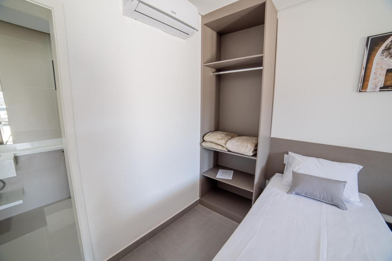Standard Suite,1194548839:JPEG