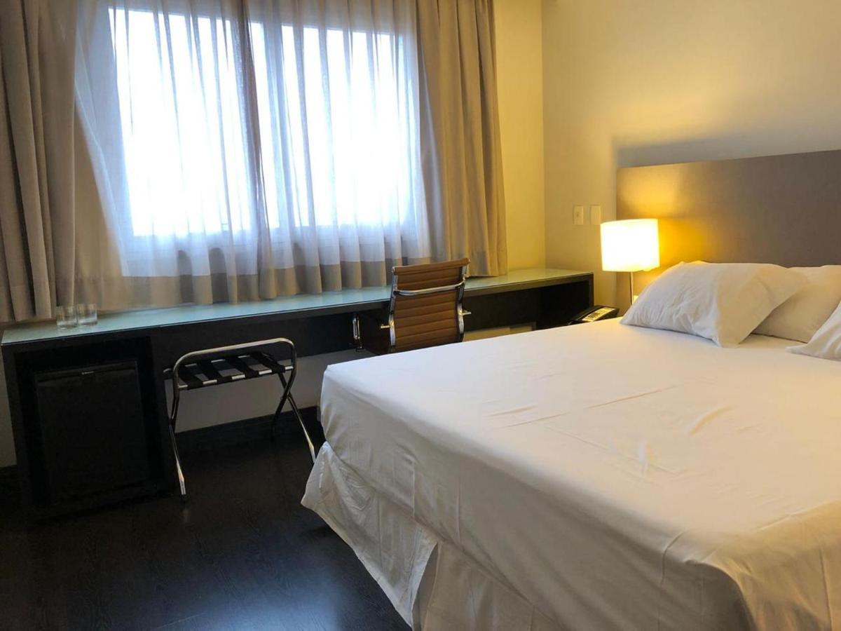 Deluxe King Room,1552624459:JPEG