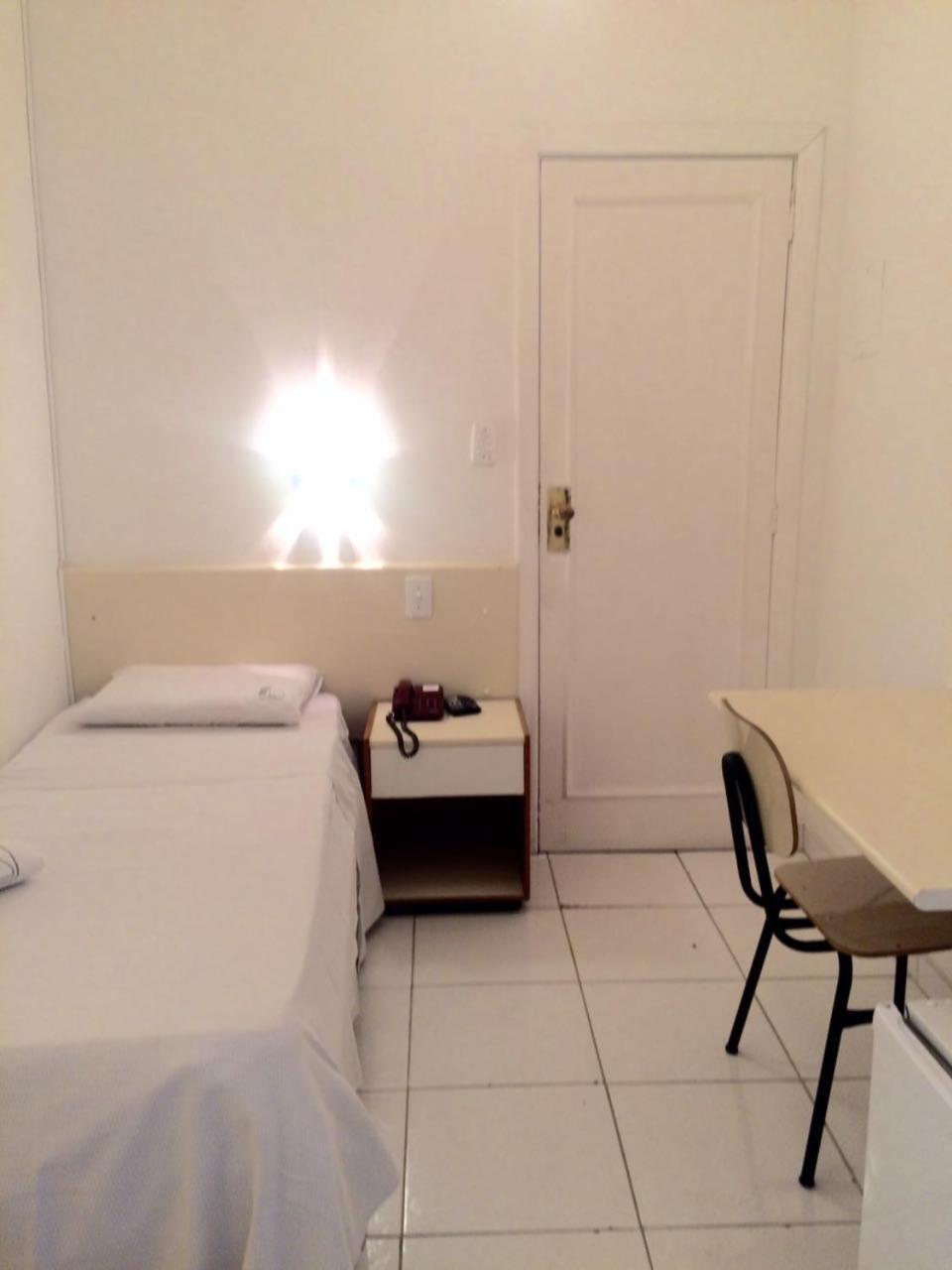 Quarto com 1 cama de solteiro com Ventilador,1765308759:JPEG