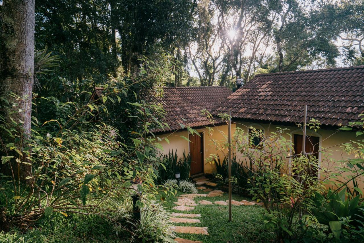 Chalé Duplex com Banheira de Hidromassagem