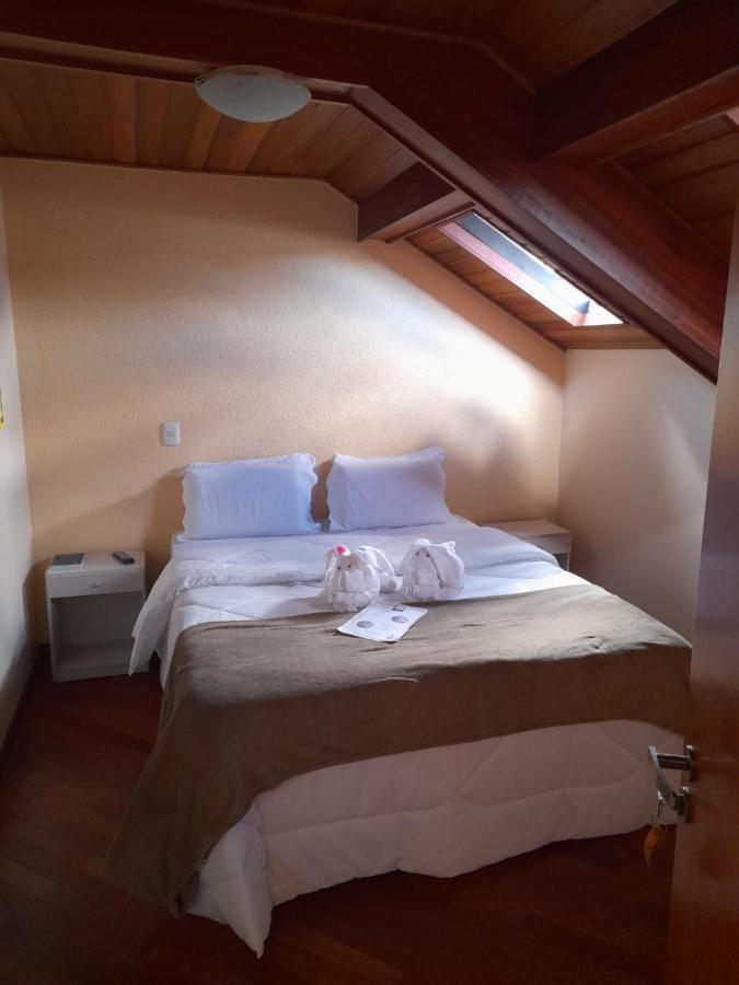 Quarto Standard com Cama de Casal ou 2 de Solteiro