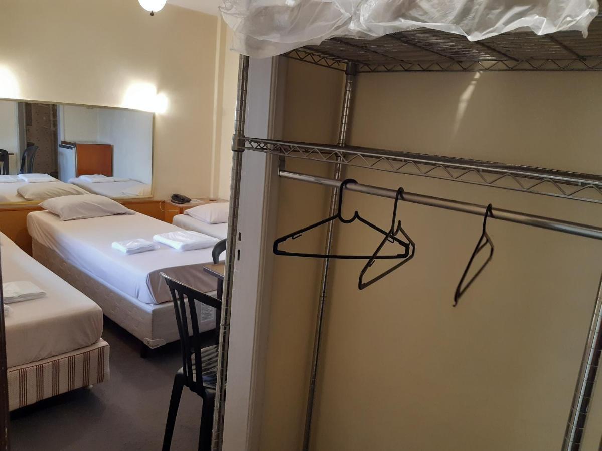 Triple Room,1287848146:JPEG