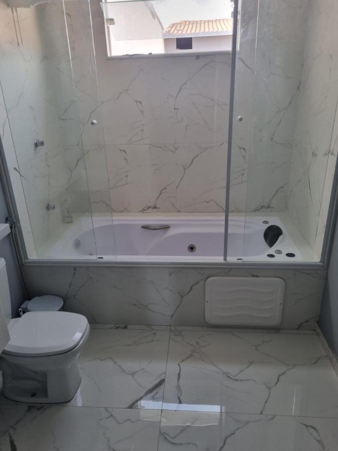 Suíte Deluxe com Banheira de Hidromassagem