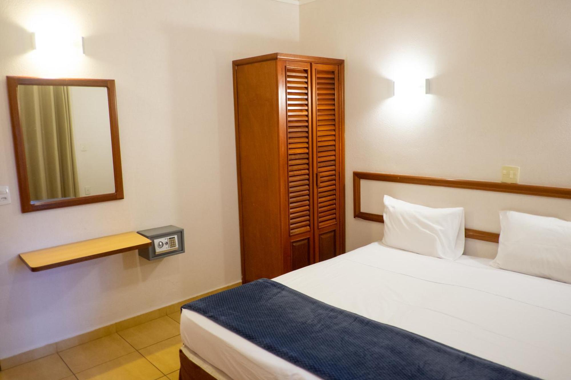 Superior Quadruple Room,1330387646:JPEG
