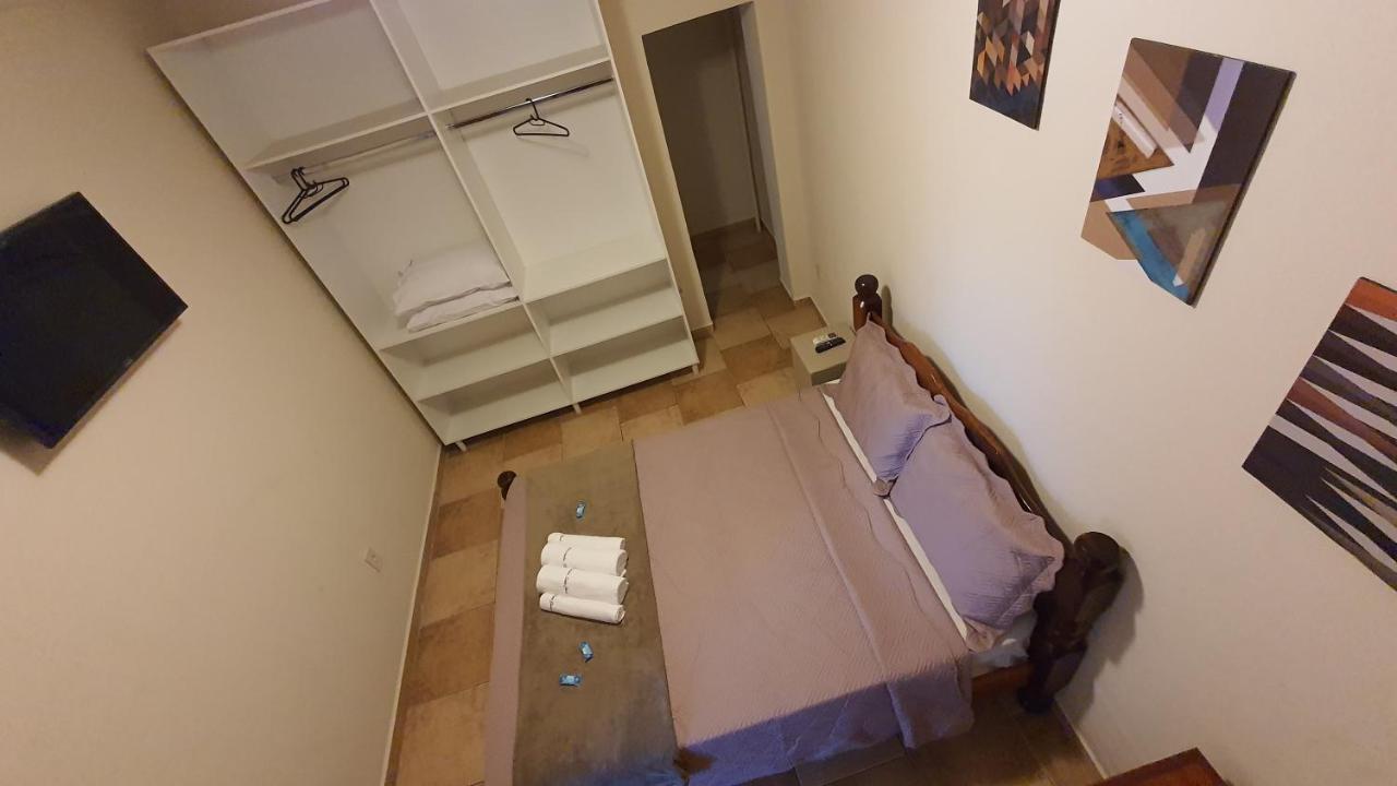 Double Room,1335192797:JPEG