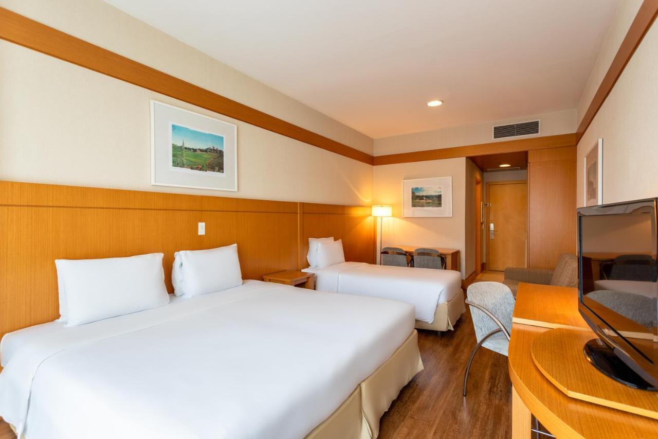 Superior 1 Queen 1 Twin Bed Non Smoking