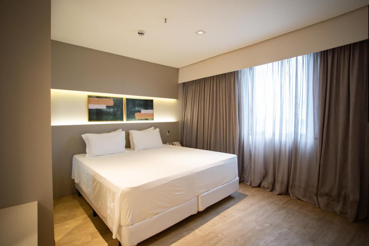 Executive Suite,1345188542:JPEG