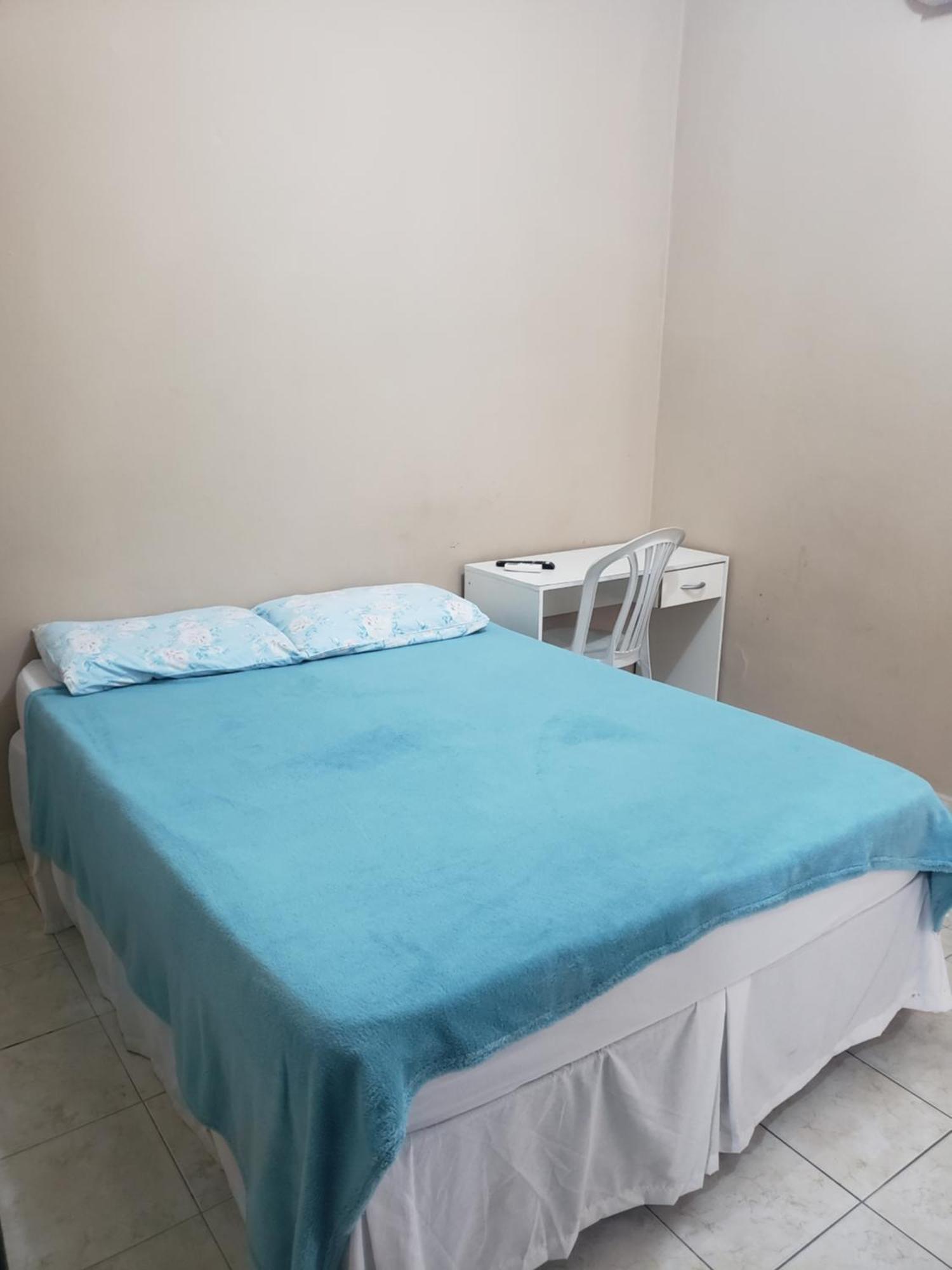 Quarto Individual com Banheiro
