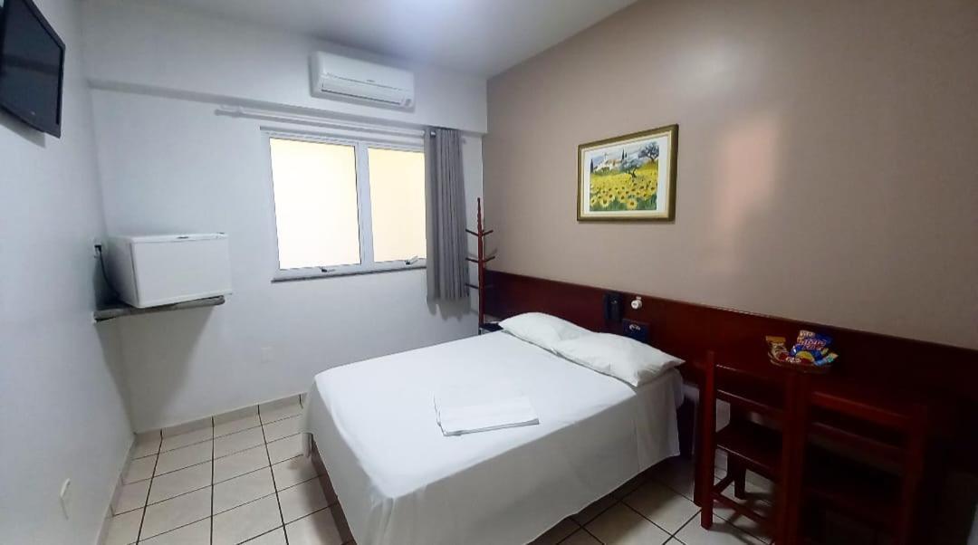 Standard Suite,1381158923:JPEG