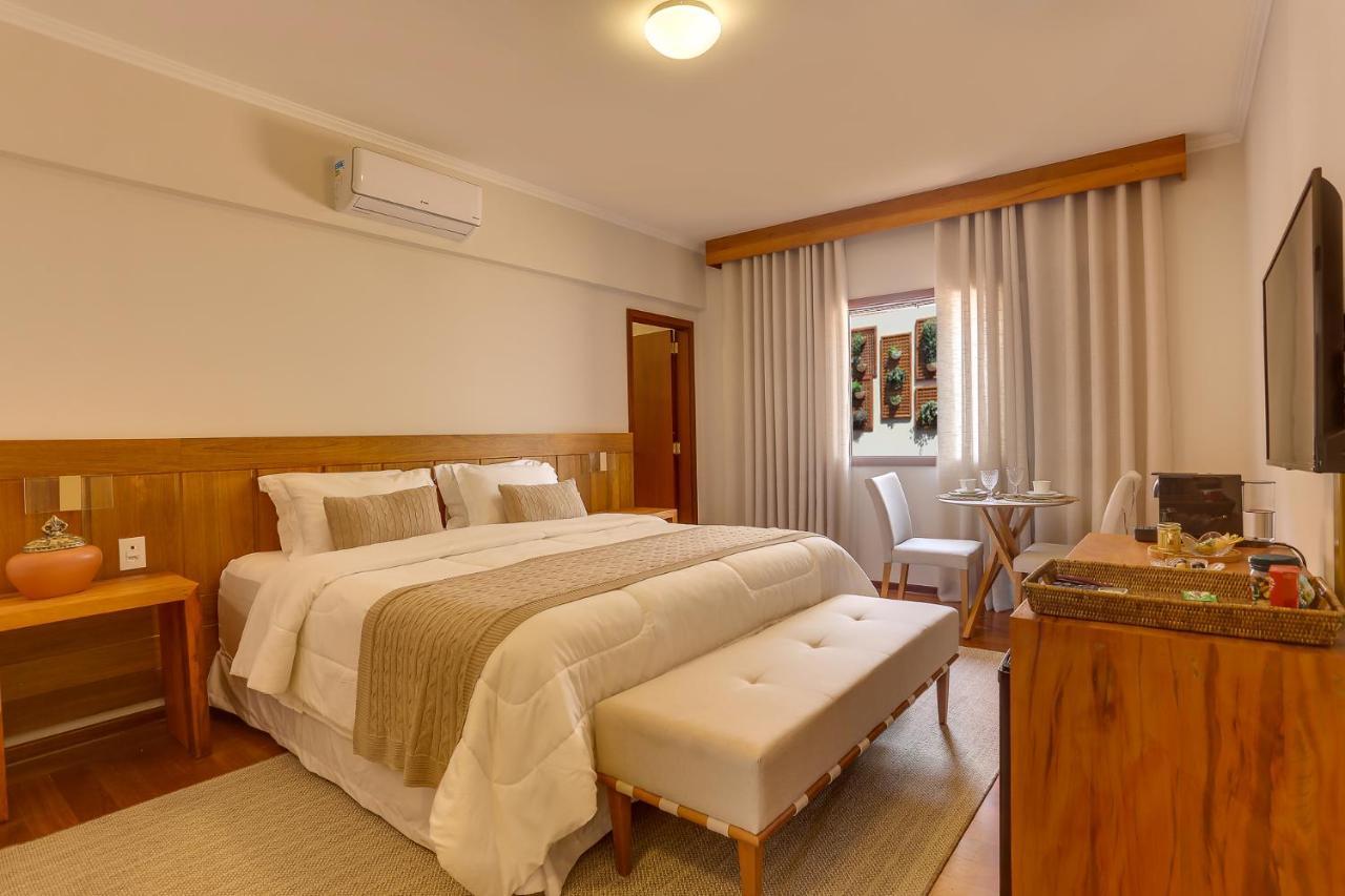 Quarto com Cama King-size