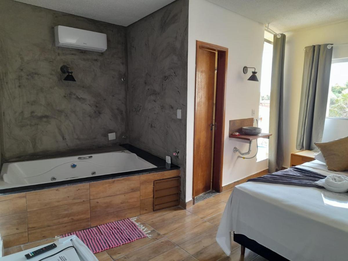 Deluxe Suite Spa Bath