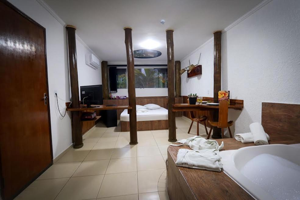 Suite Spa Bath,1480412597:JPEG