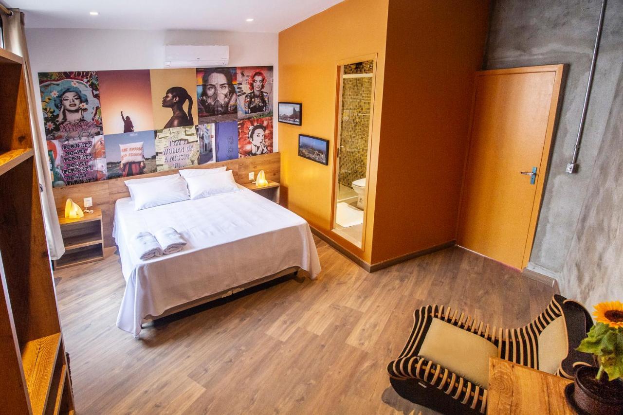 Deluxe Queen Suite