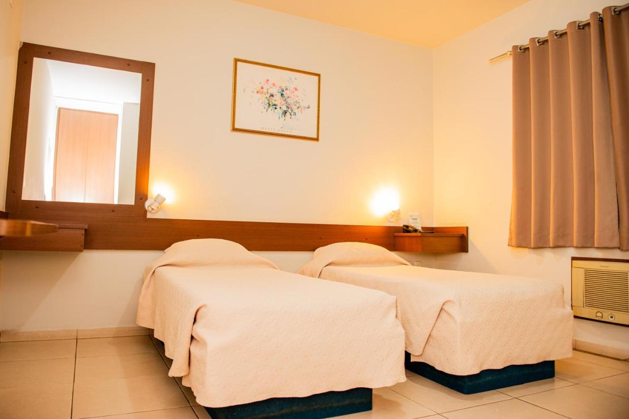 Quarto Standard com 2 Camas de Solteiro