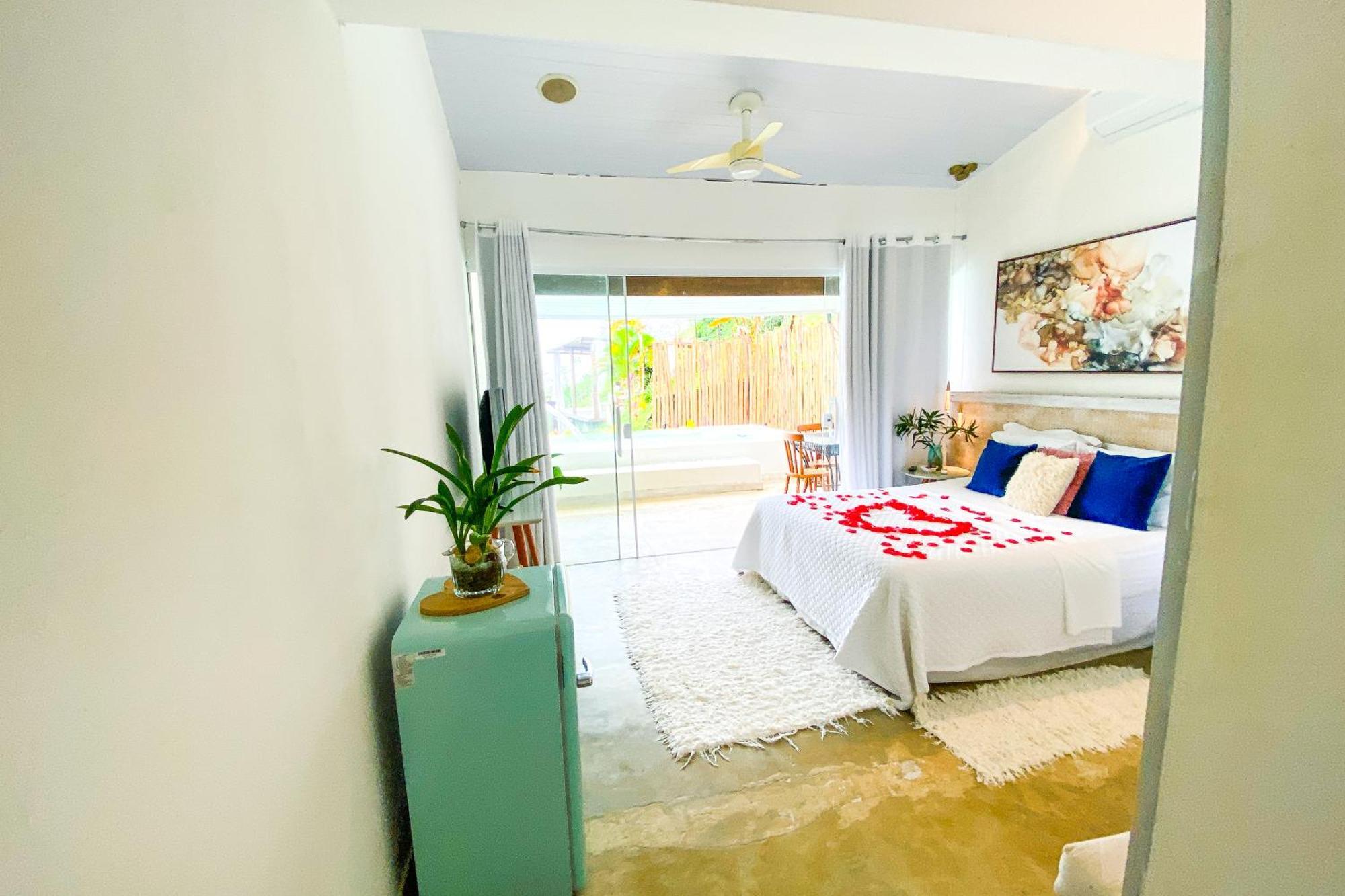 Quarto Super Luxo com Piscina Privativa,1588208215:JPEG