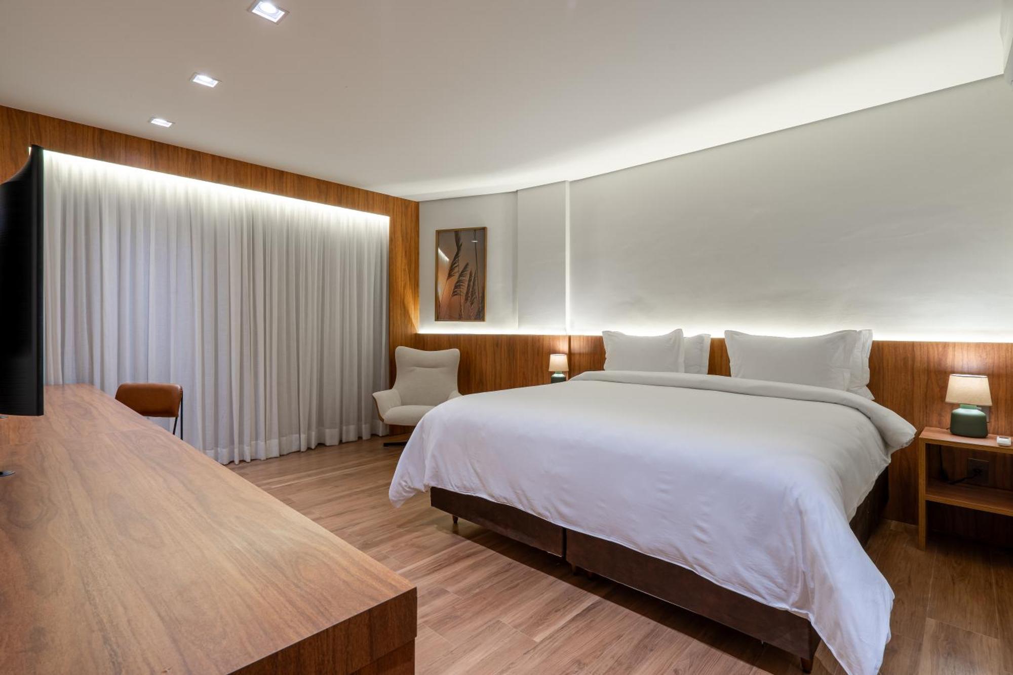 Suíte Deluxe com Banheira de Hidromassagem