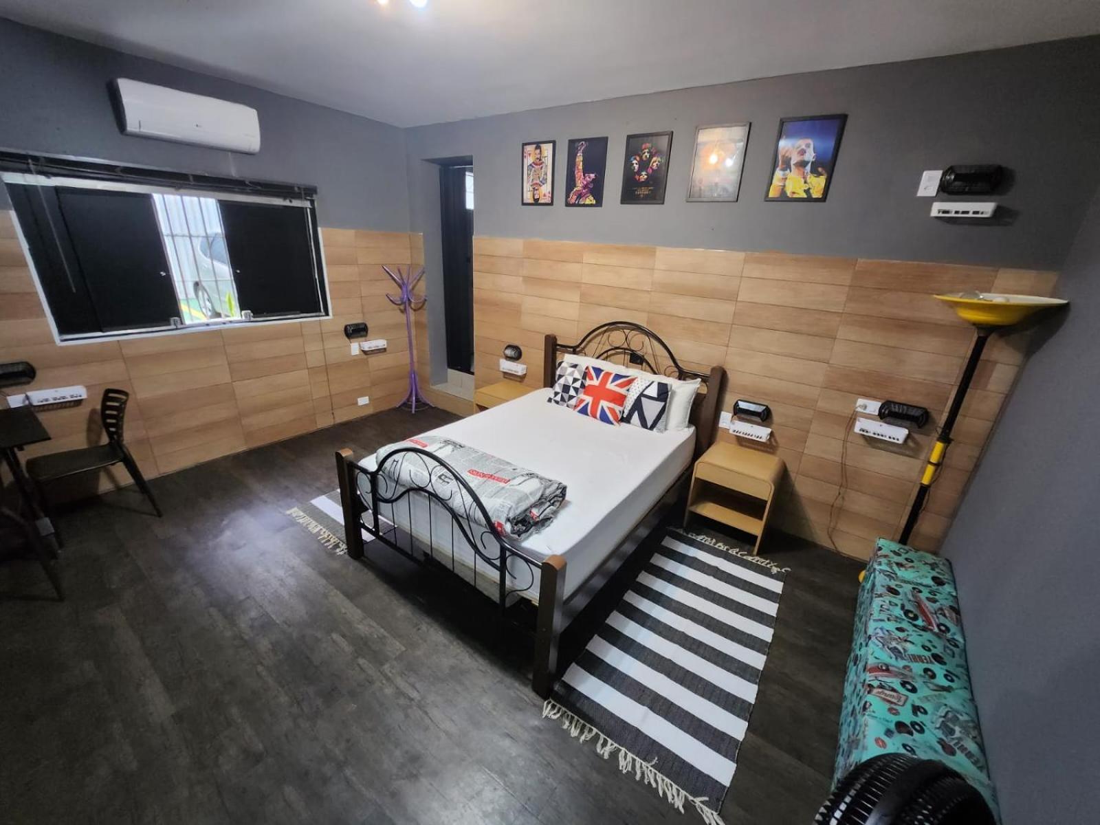 Doppel-/Zweibettzimmer mit eigenem Bad