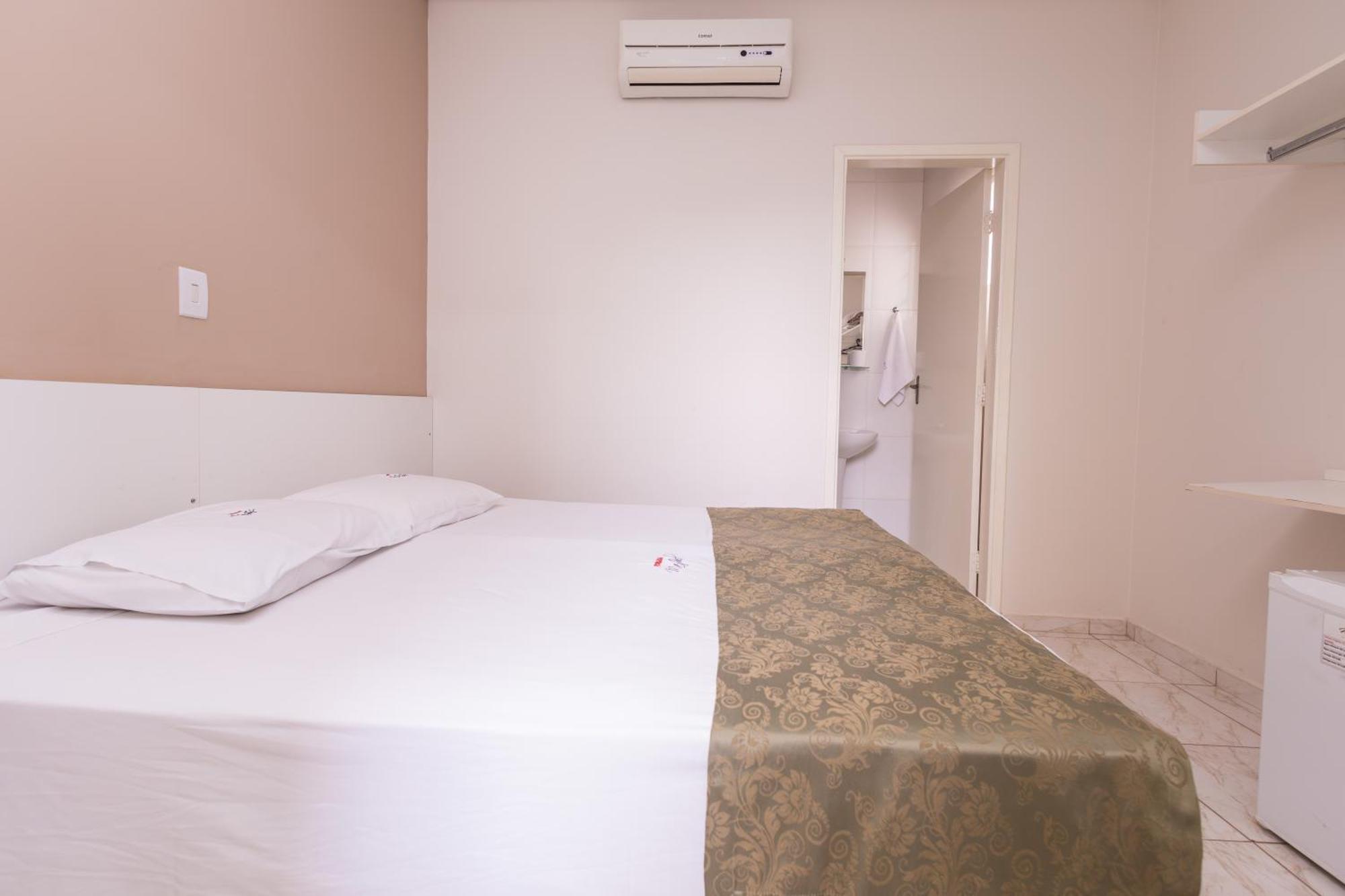Quarto Duplo