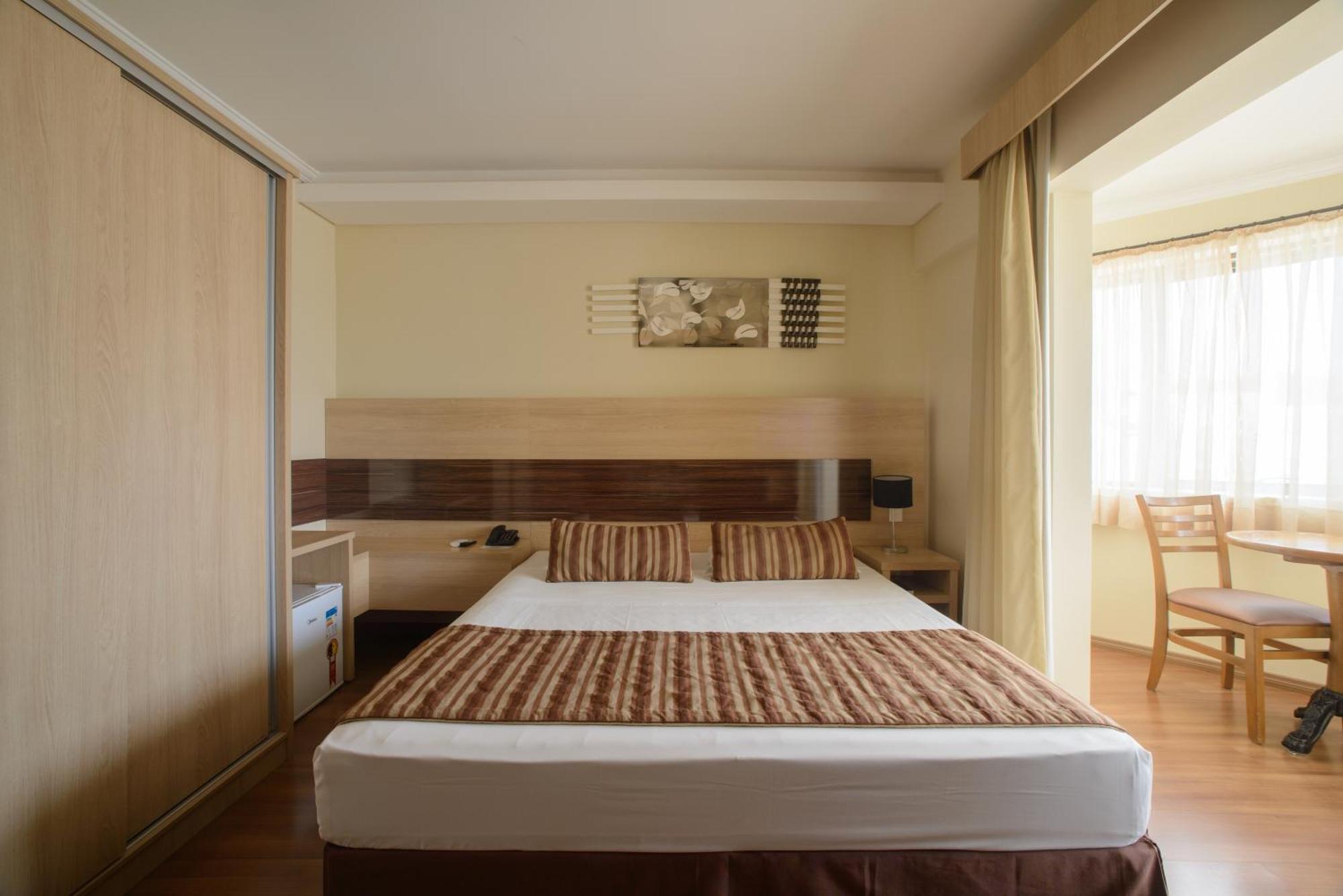 Junior Suite,1541467036:JPEG