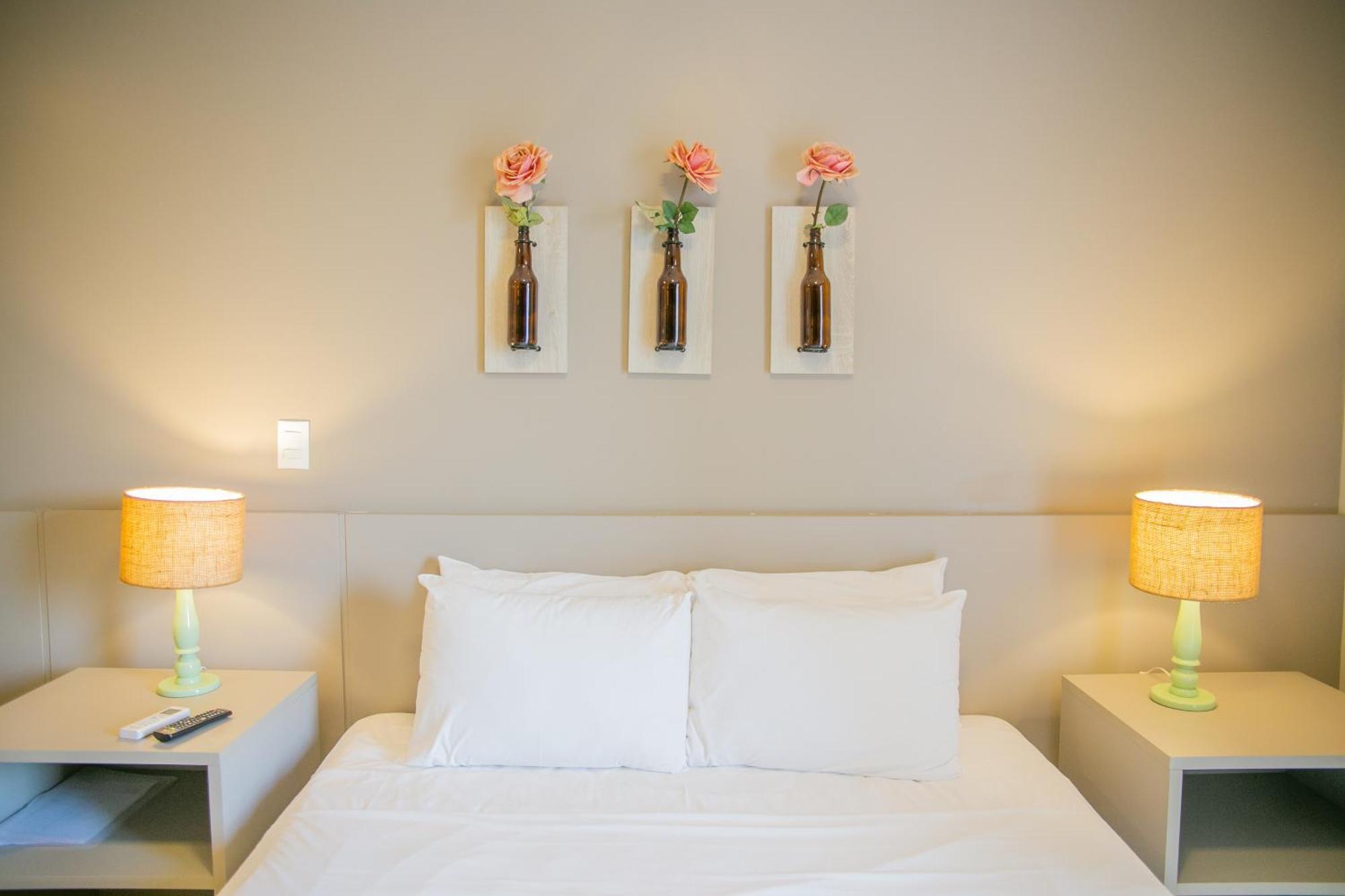 Standard Suite,1544226313:JPEG
