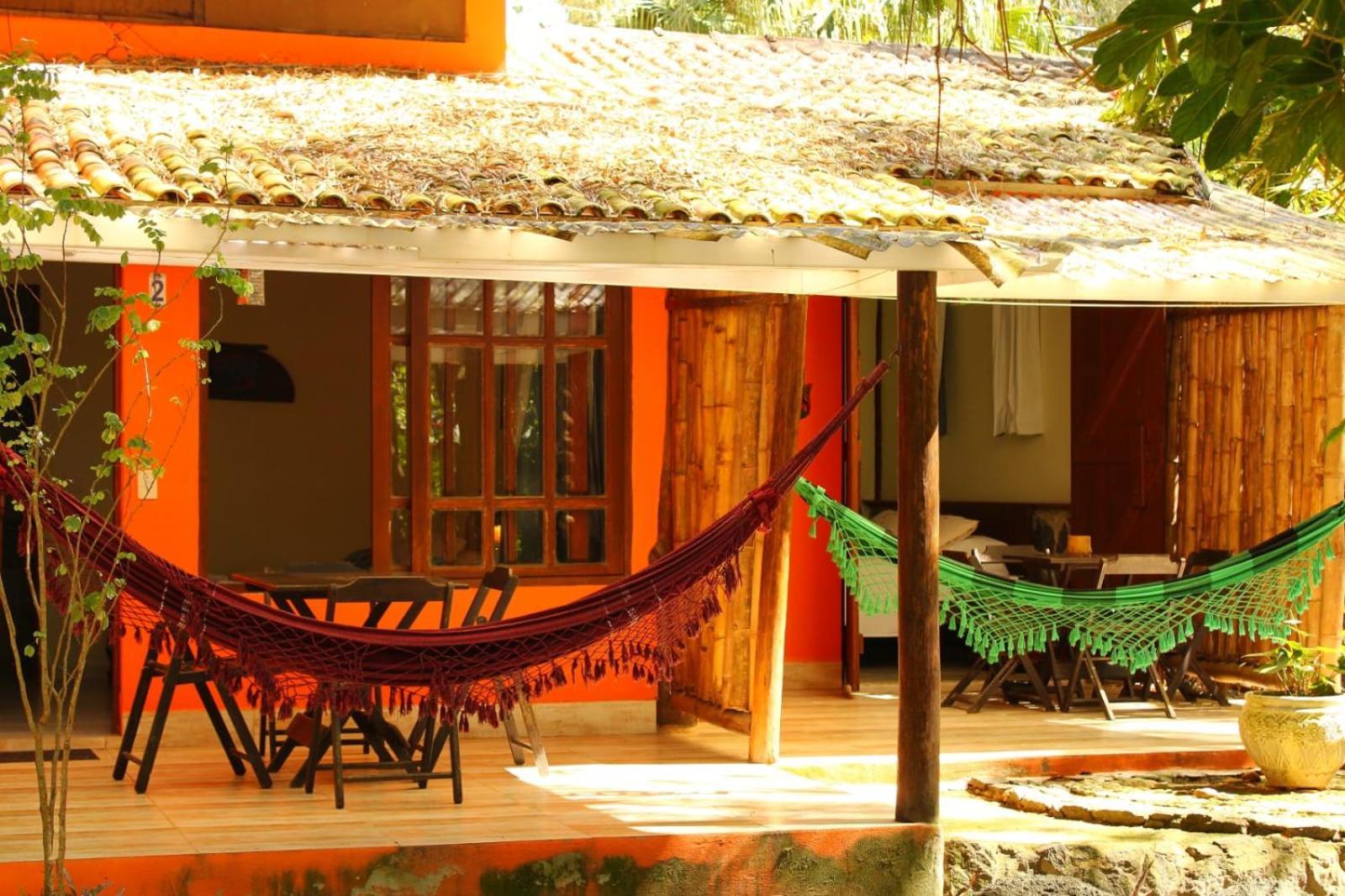 Quarto com 2 Camas de Solteiro e Varanda