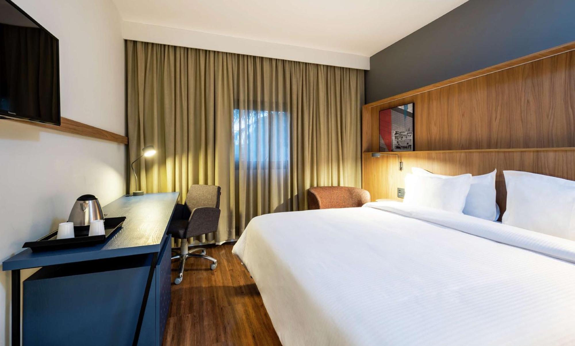 Queen Room Non-Smoking