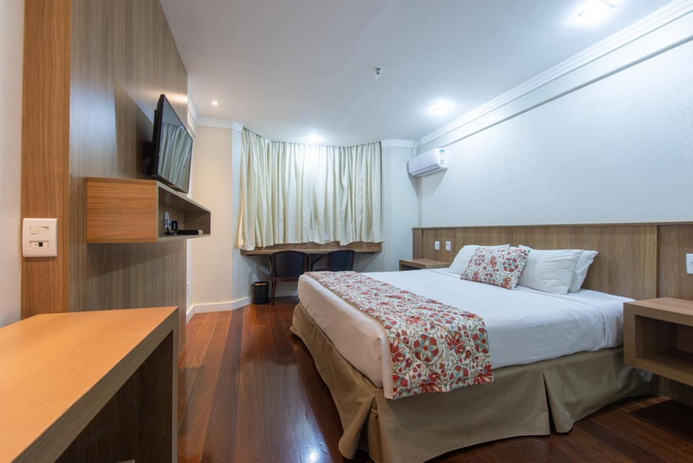 Quarto Deluxe com Cama King-size