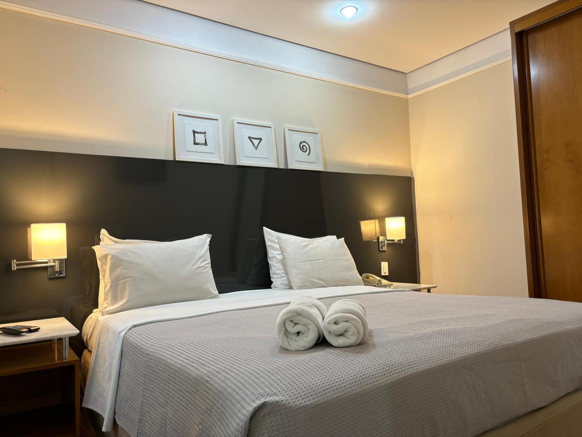 Deluxe King Suite