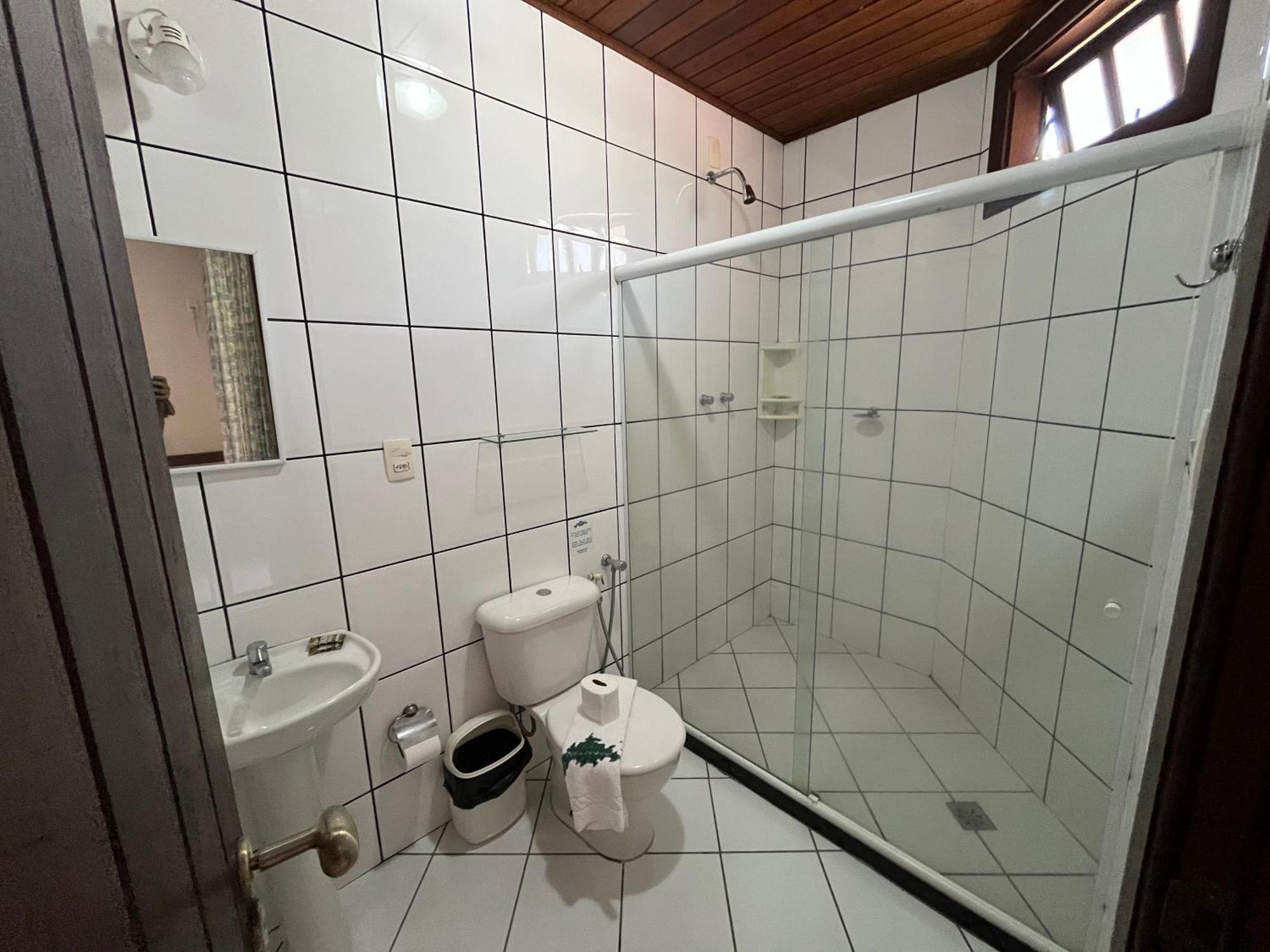 Quarto Quádruplo com Varanda