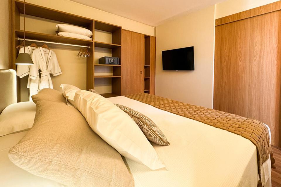 Deluxe Room PCD - includes Hot Beach Water Park tickets