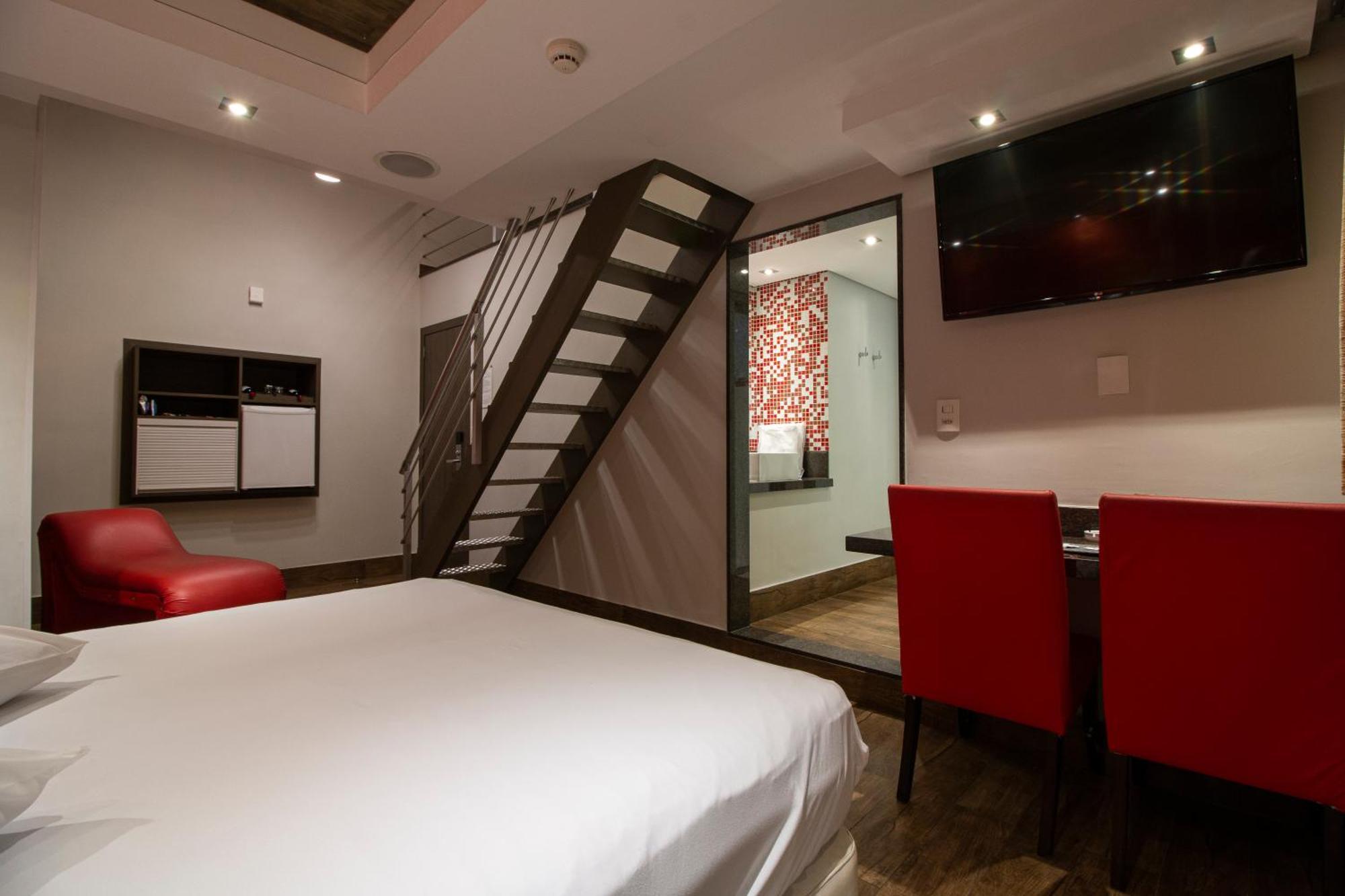 Quarto Duplo