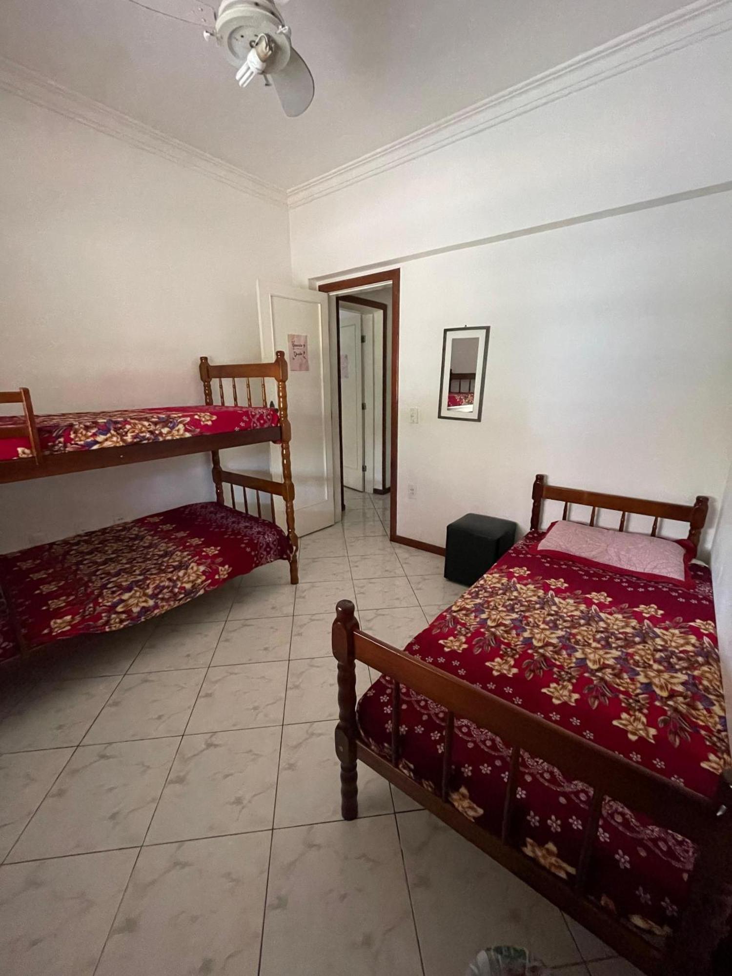 Quarto Duplo