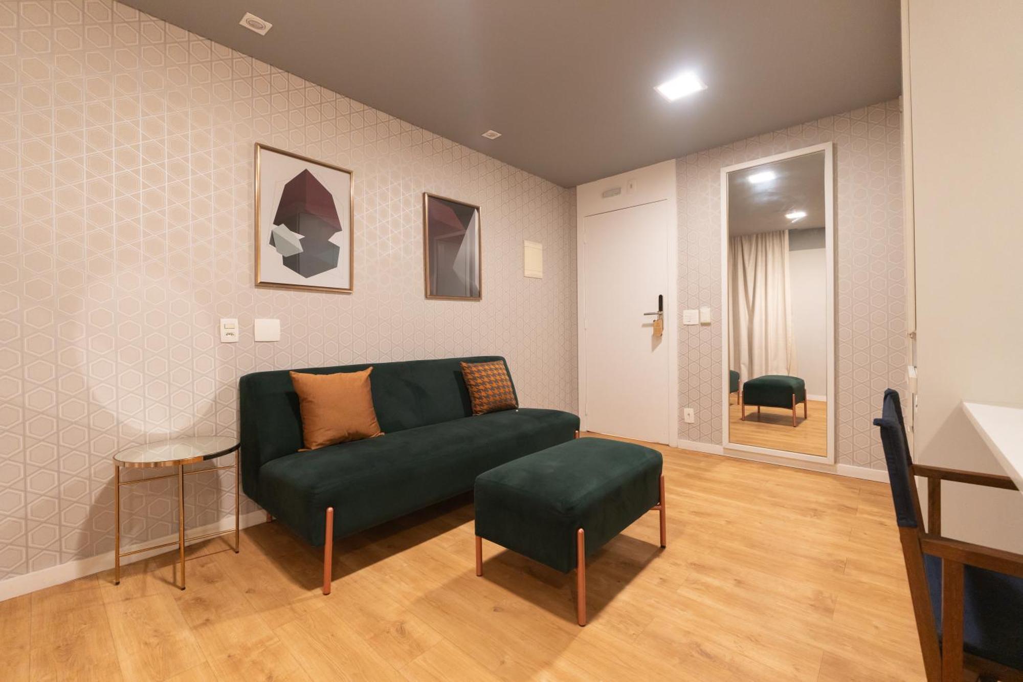 Suite Bathtub