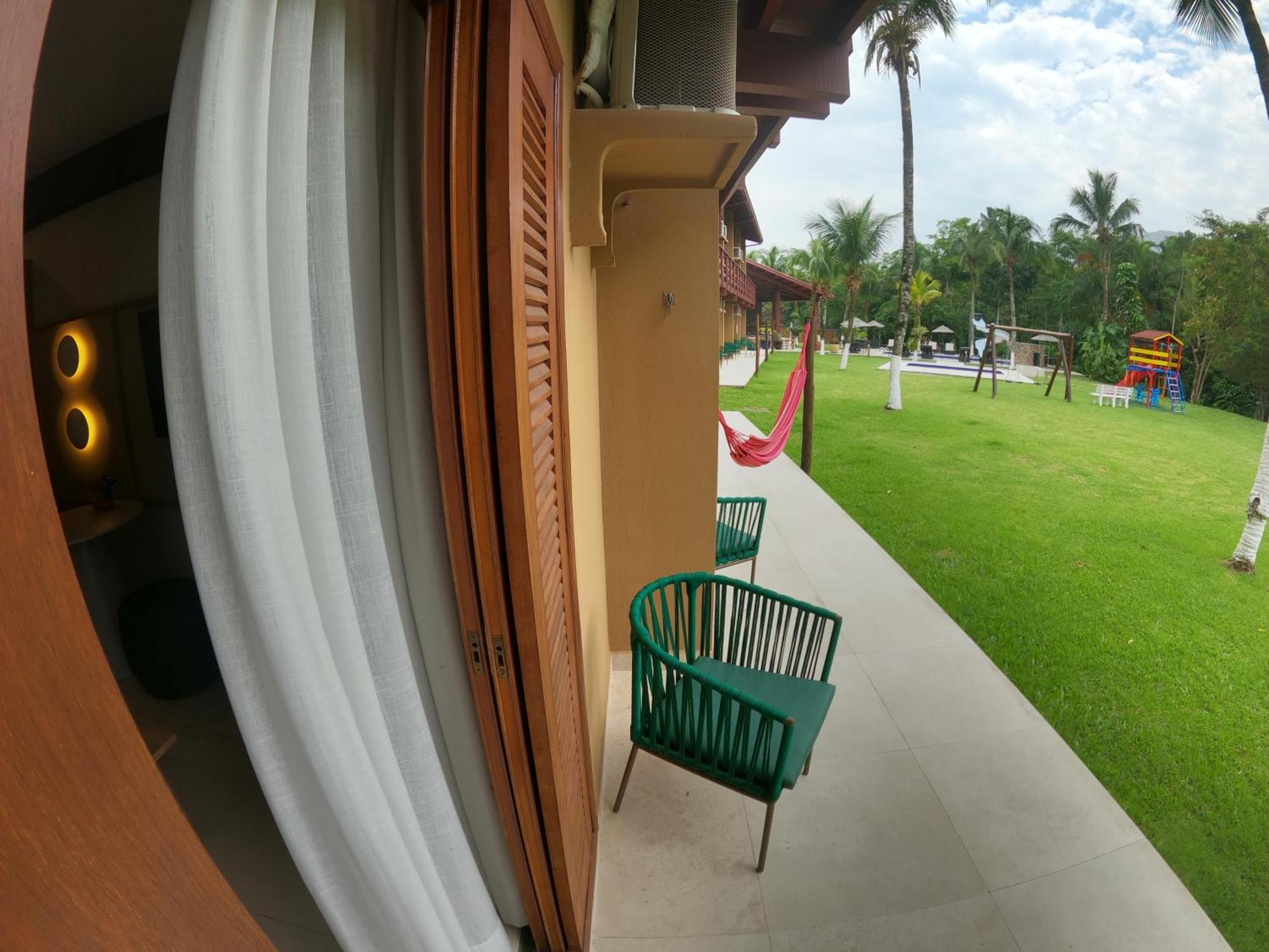 Suite Pool View