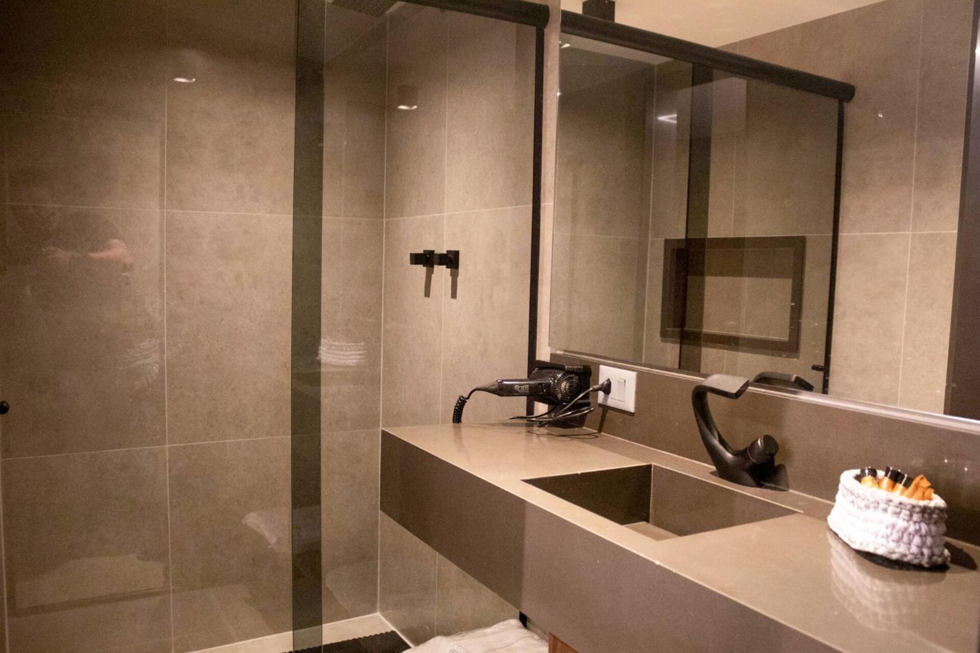 Deluxe Suite Spa Bath,1742703151:JPEG