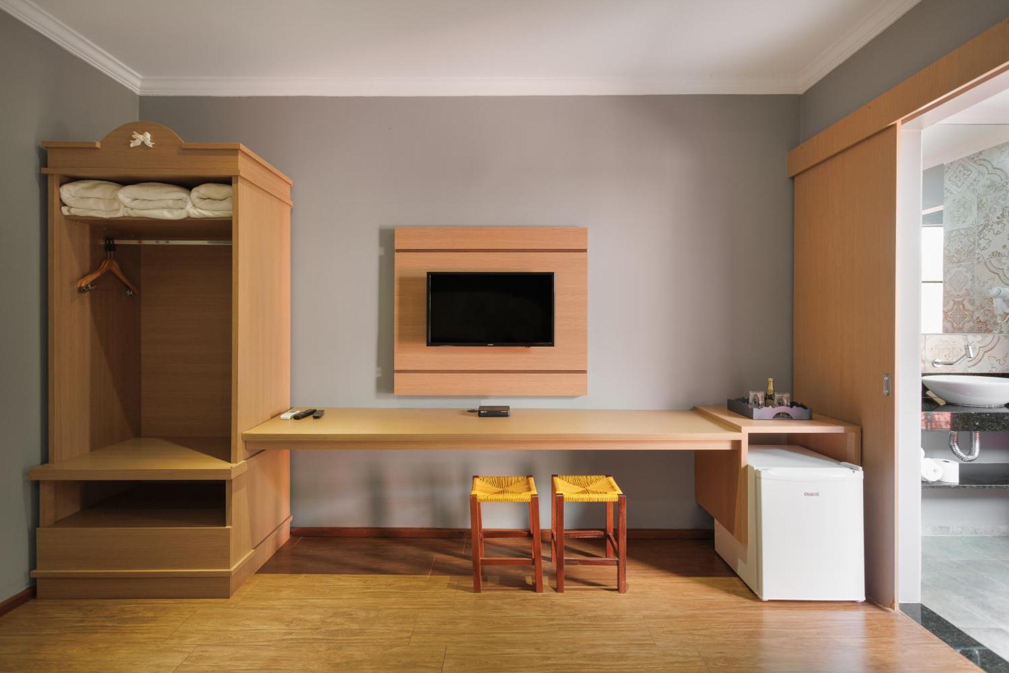 Standard Suite