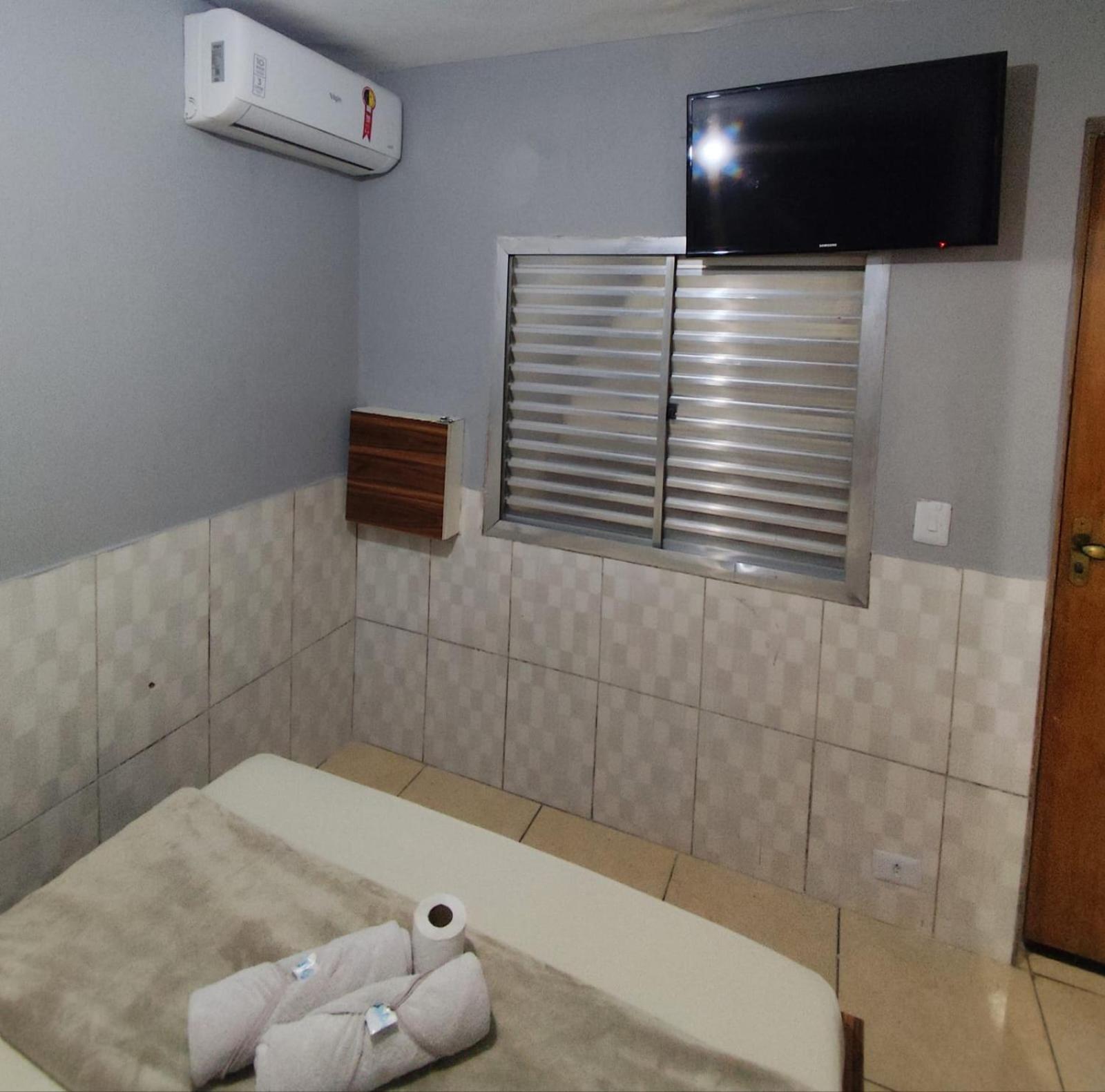 Standard Suite,1656294574:JPEG