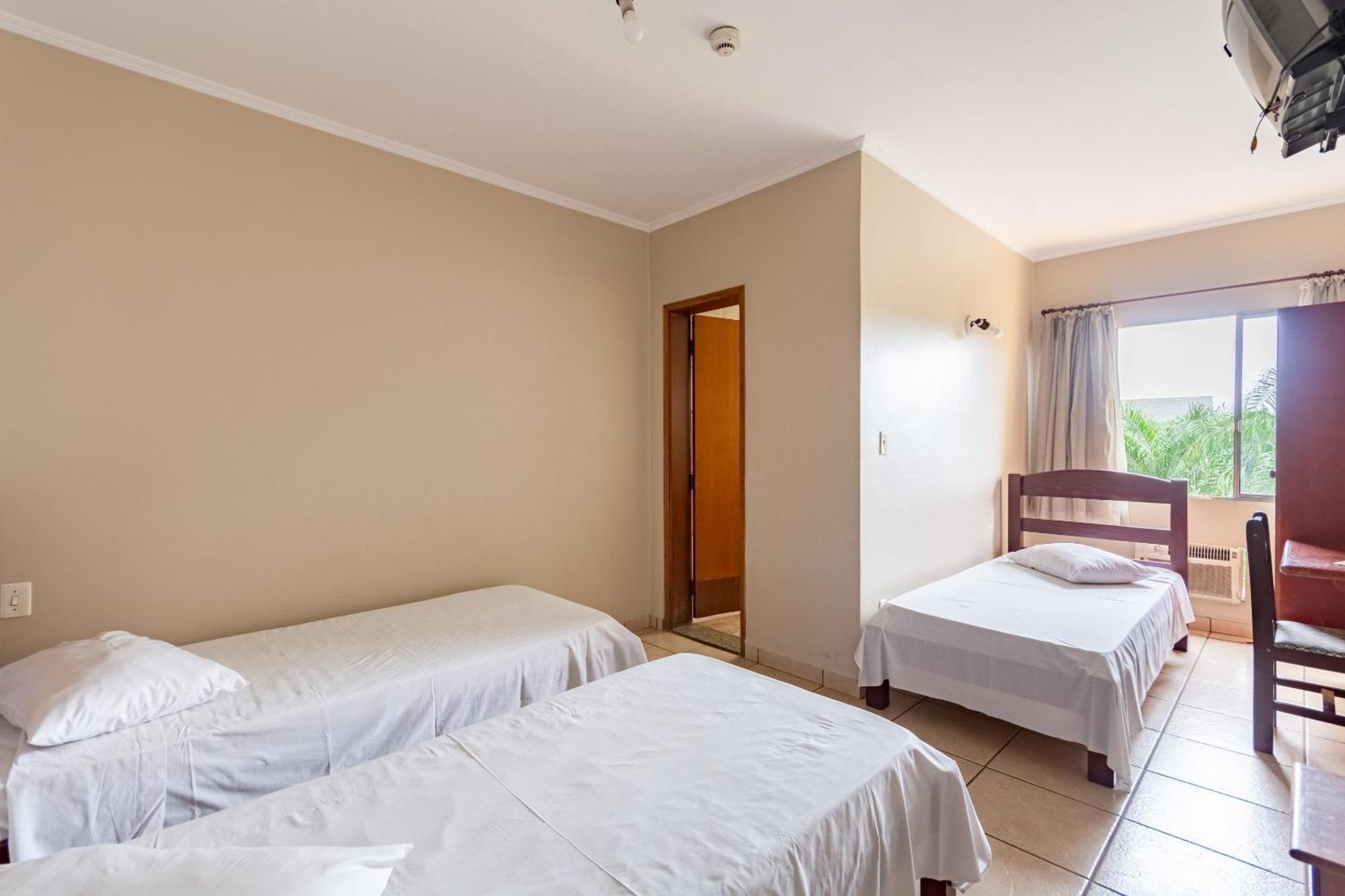 Triple Room 3 Single beds