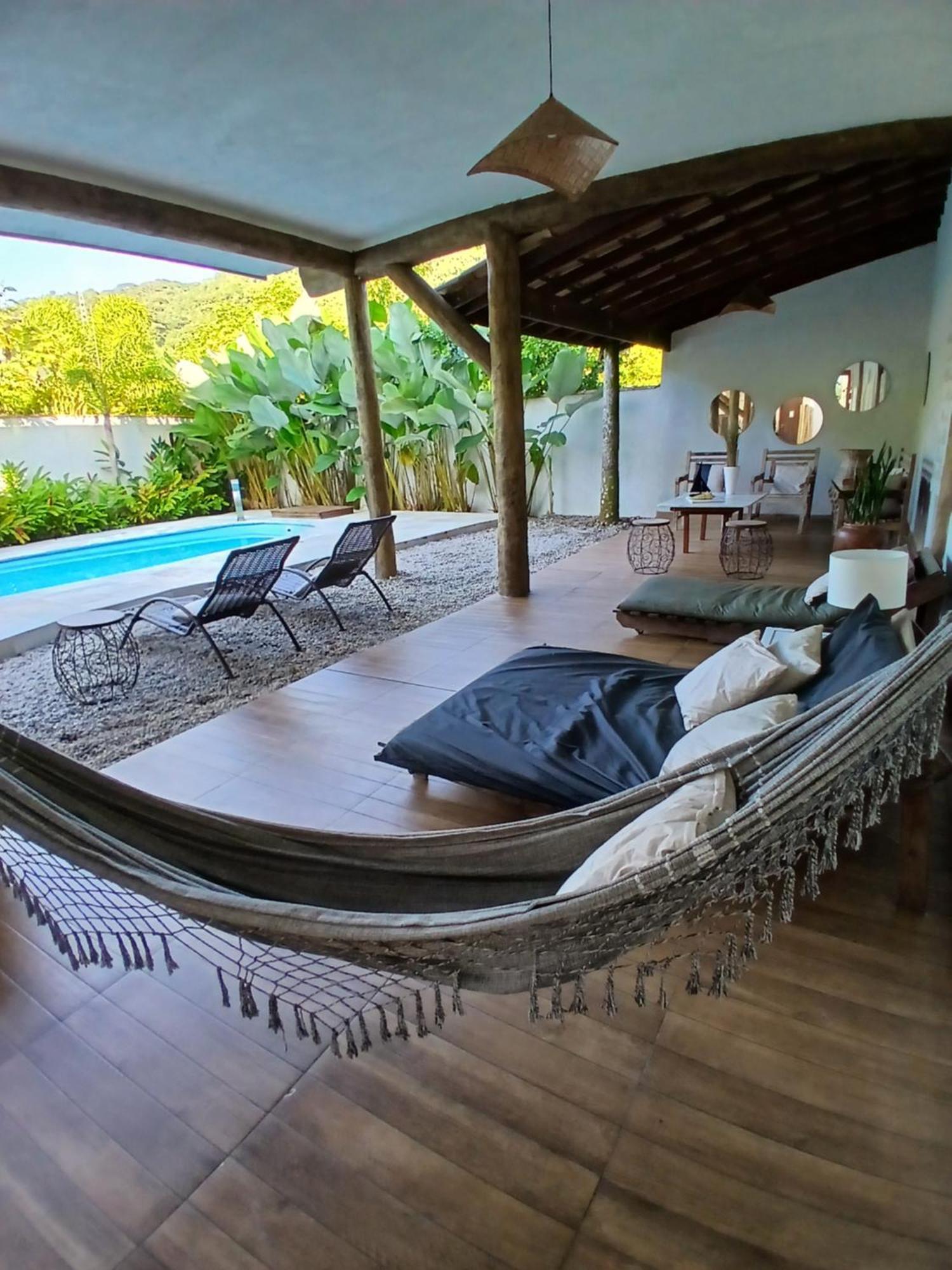 Quarto com Cama de Casal ou 2 de Solteiro