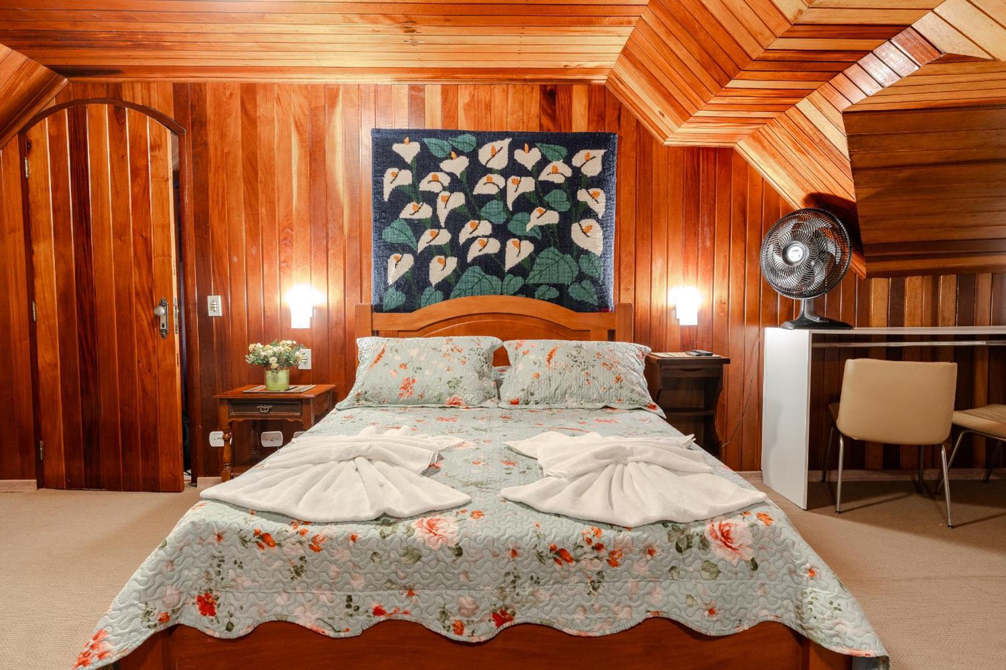 Luxury Triple Room