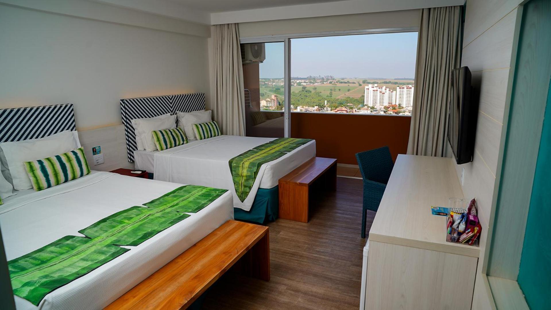 Superior Family Room includes Hot Beach Water Park tickets,1668108909:JPEG