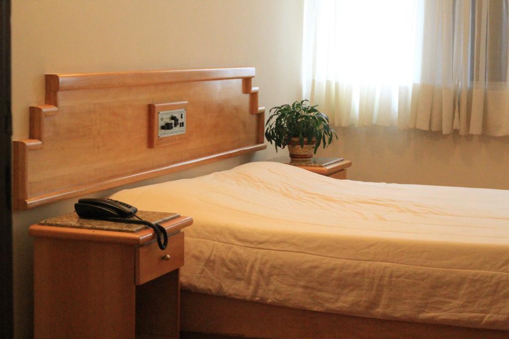 Double Room,381738637:JPEG